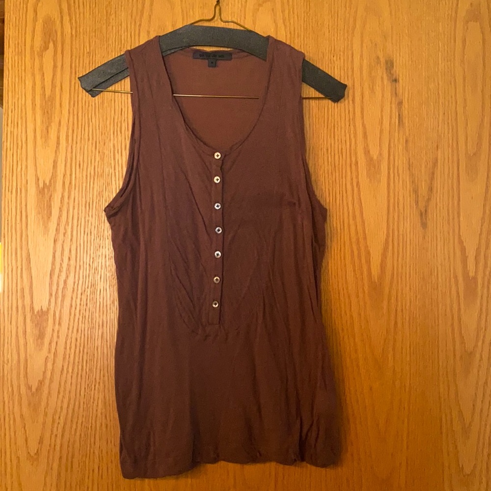 Ca va de soi tank top fits like an xs.